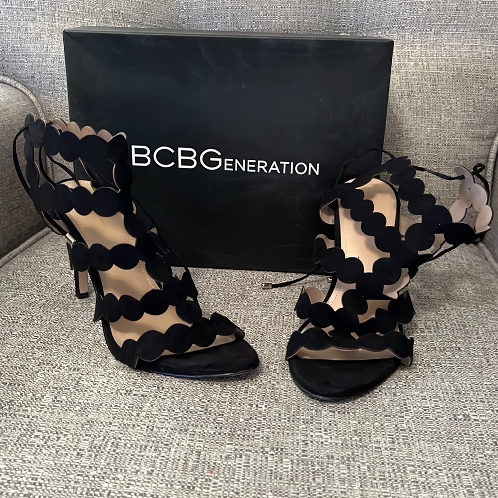 BCBG women’s Heels